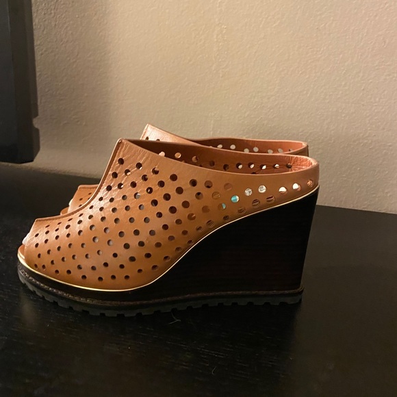 Shoes - Picture 2 of 2